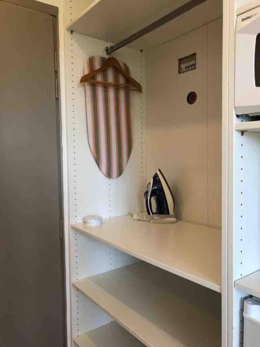 Studio In Tropez, Swimming Pool And Parking Appartamento *